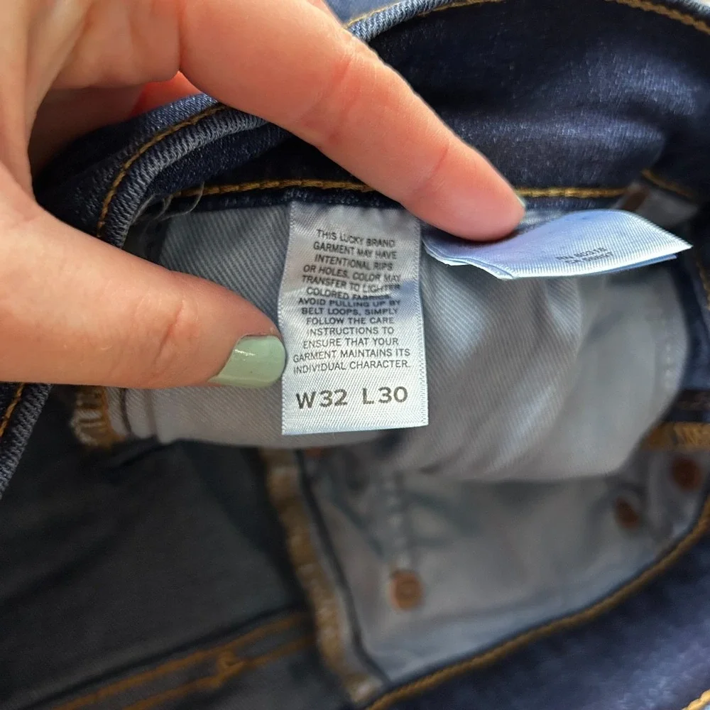 New Lucky Brand Jeans Mens 32x30 Blue 410 Athletic Straight Casual Denim